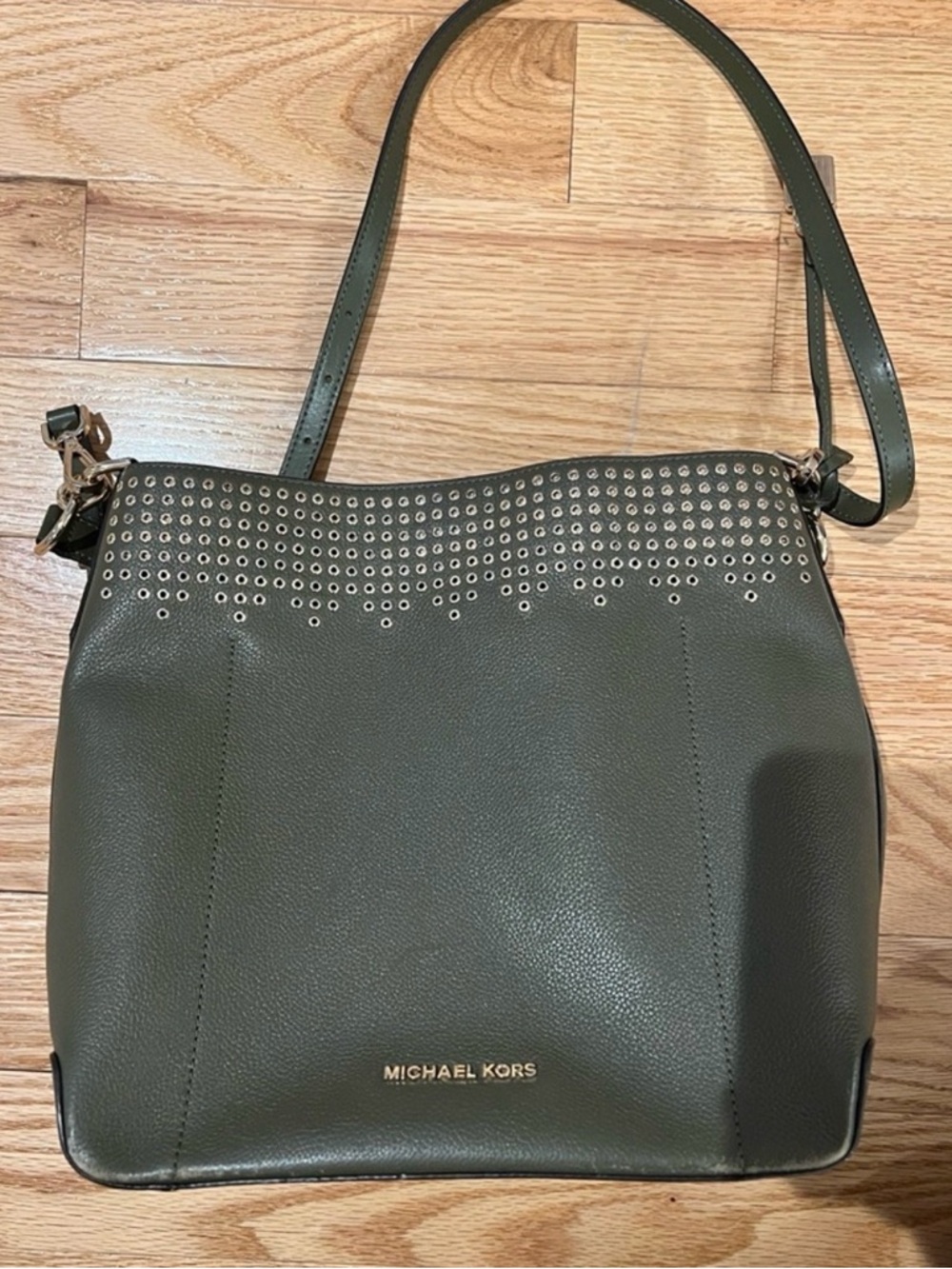 MICHAEL KORS Olive Shoulder Bag
